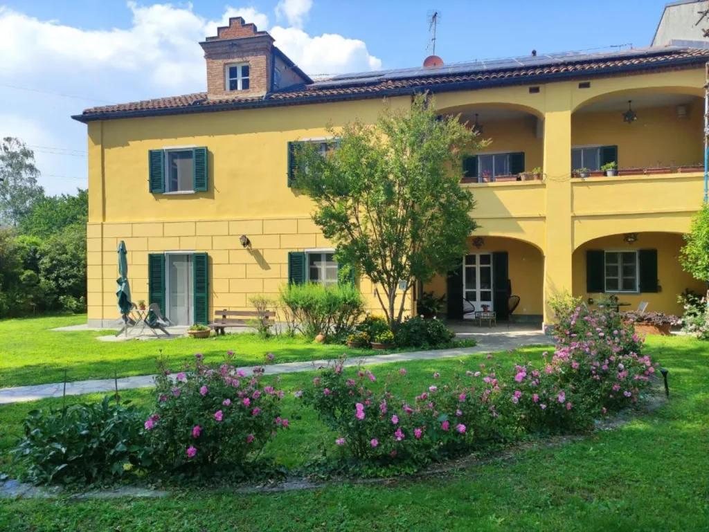 Facciata della villa